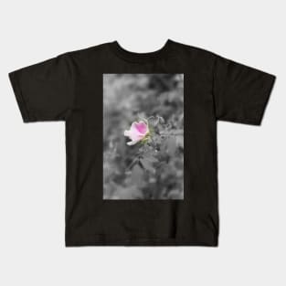 elegant old fashioned pink rose Kids T-Shirt